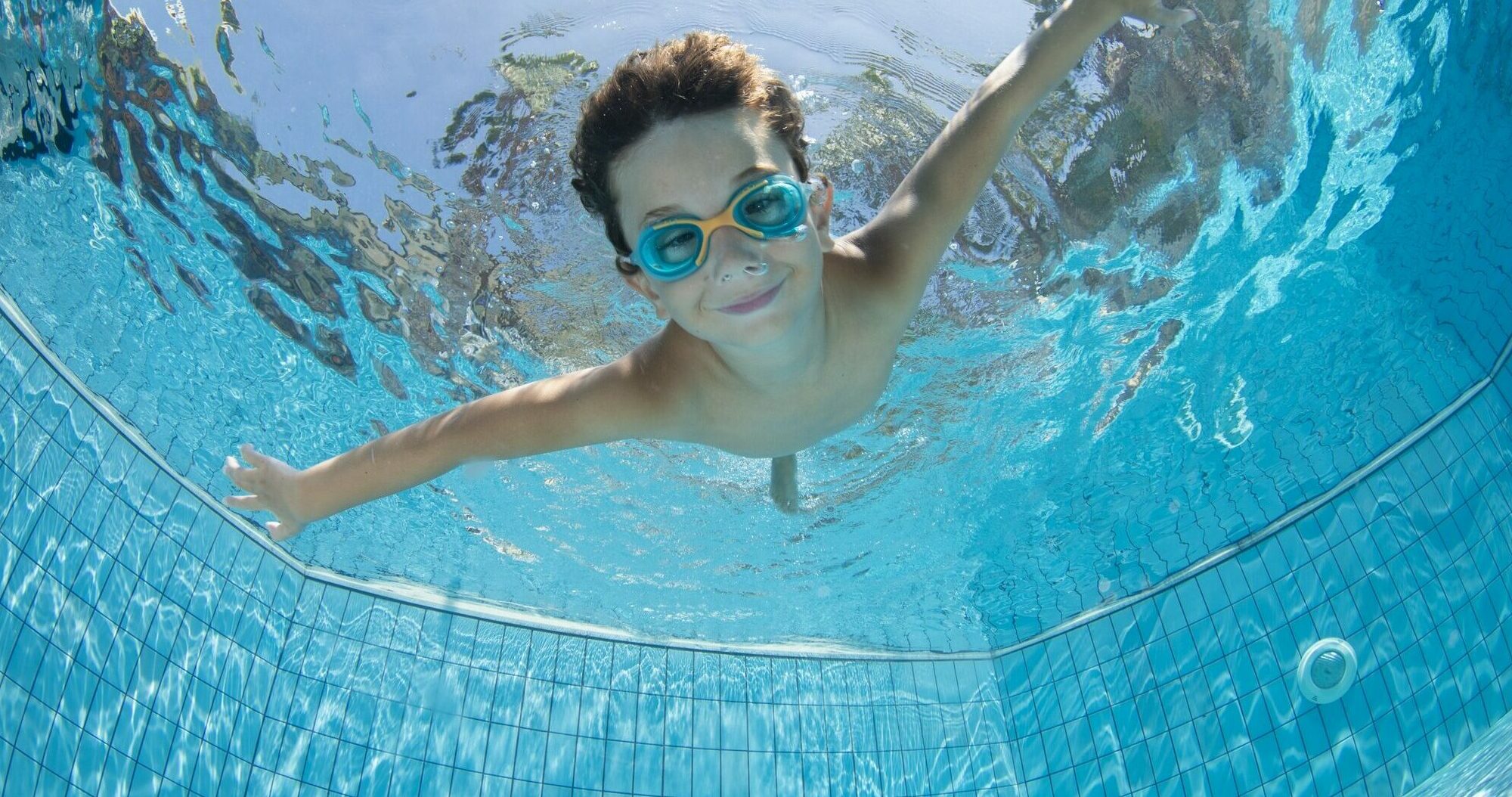 Equipements aquatiques Piscine Enfant nage - Visuel page