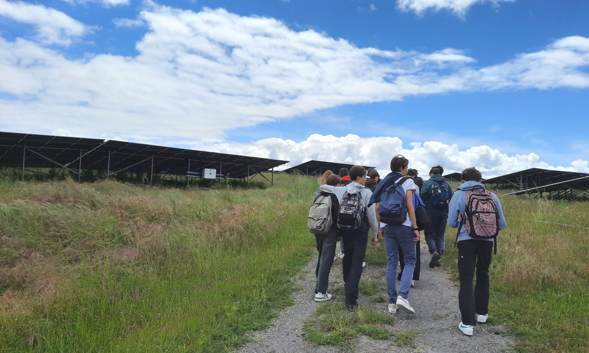 Visite de la centrale solaire d'Audenge par les élèves de Seconde "Sciences et Laoboratoire" du Lycée Nord Bassin Simone Veil d'Andernos-les-Bains - 30 mai 2024
