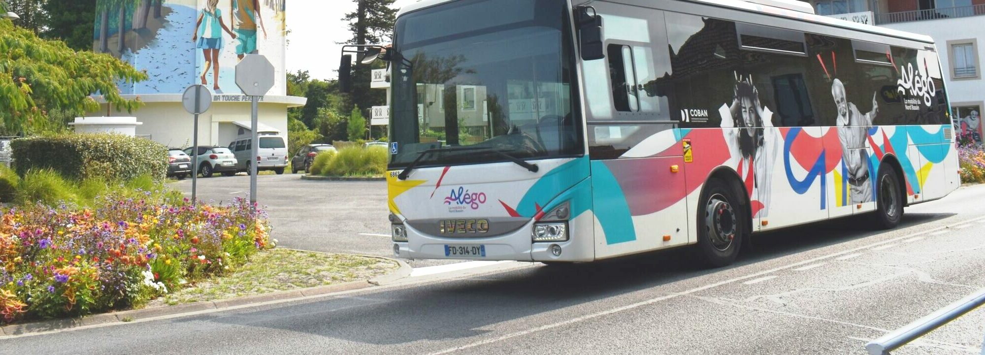 Bus urbain Alégo au château d'eau d'Audenge - Visuel haut de page DEMAIN EN GRAND / Alégo votre réseau de transport