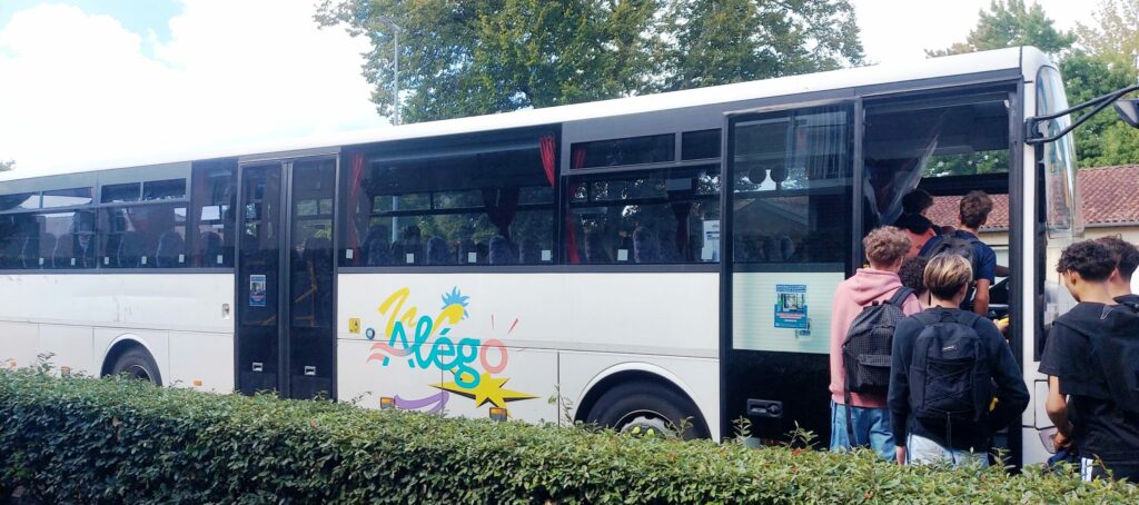 Car de transport scolaire Alégo - Grand car - Rentrée 2024