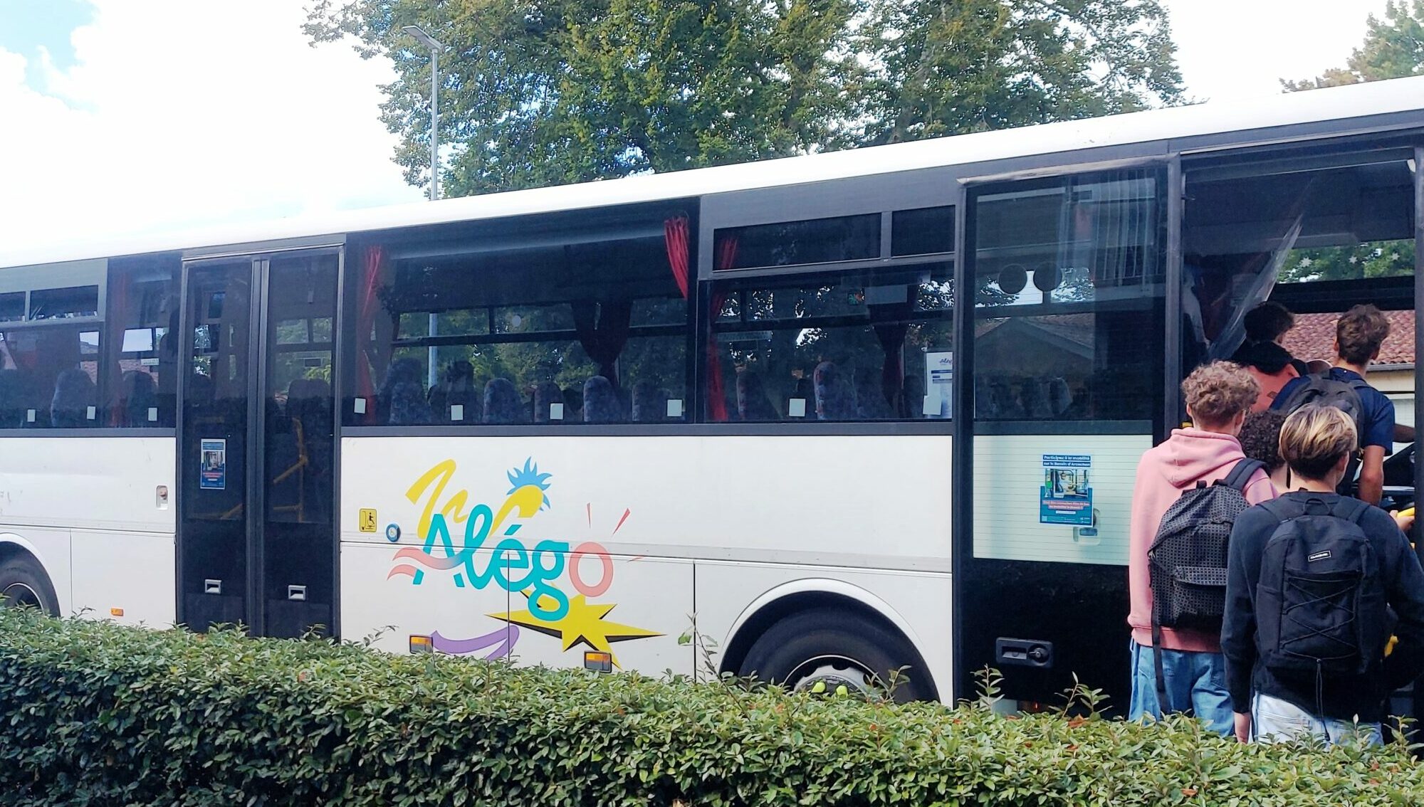 Car de transport scolaire Alégo - Grand car - Rentrée 2024