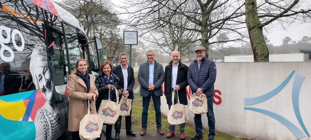 Elus COBAN sur la ligne Alégo n°4, devant l'hôpital privé Wallerstein à Arès - 14 février 2025