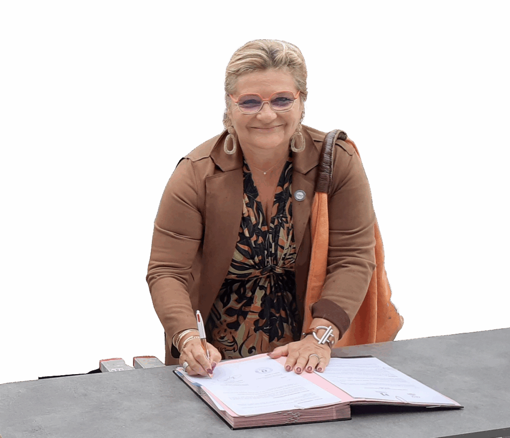 Signature de la convention-cadre de partenariat 2023-2025 entre la COBAN et la CMANA 33 Chambre de Métiers et de l'Artisanat Nouvelle-Aquitaine Gironde le 19 octobre 2023 à l'entreprise ATLANTIC CONCEPT à Lège-Cap Ferret