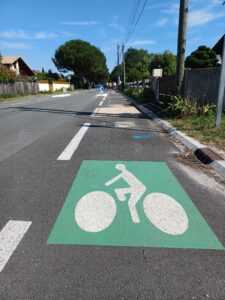 La piste cyclable vers Saint-Brice à Arès