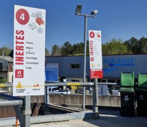 Nouvelle signalétique et nouvelles filières Déchèteries Particuliers - Printemps 2025 - Panneau 4 Inertes