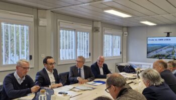 Visite par BORDEAUX METROPOLE et la COBAN du chantier du Site de Maintenance et de Remisage (SMR) de LISEA à Marcheprime le 20 octobre 2026